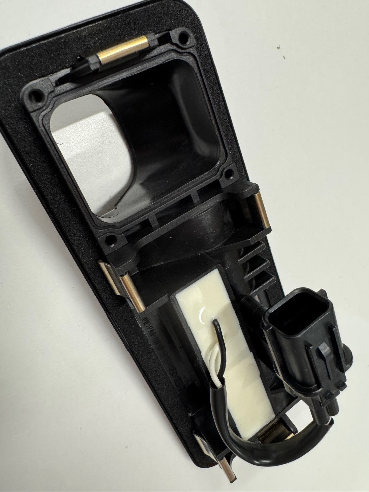 Hyundai I20 Tailgate Switch 81260C8510