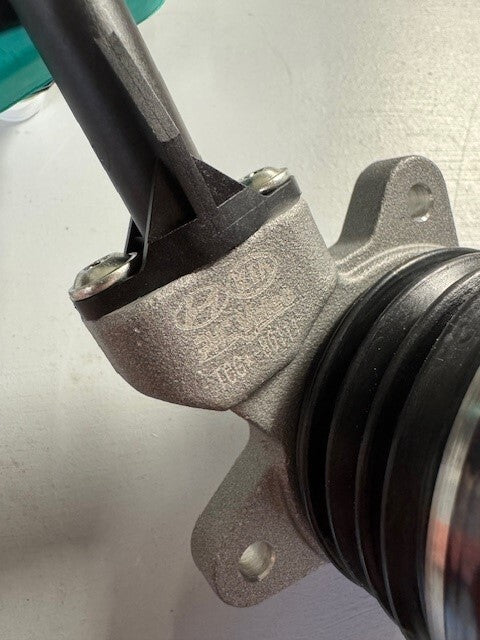 Hyundai Slave Cylinder IX35 I40 I30 4142124360