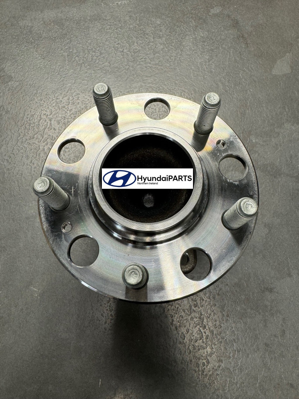 Hyundai Tucson Rear Hub and ABS Sensor 52730C1100